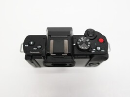 Panasonic Lumix DC-G100 Mirrorless Camera with 12-32mm Lens image 4