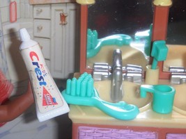 Barbie Crest Toothpaste Brush Lot E fits Fisher Price Loving Family Dollhouse - £6.32 GBP