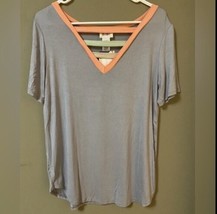 Bibi V-Neck Lavender Gray Pastel Top With Pink, Mint, & Beige Cutout NWT Medium image 2