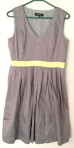 Nine West women 10P dress sleeveless gray knee length yellow accent zip on side - £15.63 GBP