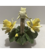 5 1/2&quot; Porcelain Capodimonte Yellow Roses in Basket with Yellow Bow On Top - $355.14 MXN