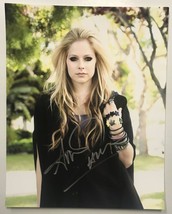 Avril Lavigne Autographed Glossy 8x10 Photo - $79.99