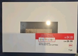 Valentine&#39;s Day Creatology Small Mailbox 8&quot; x 5.5&quot; x 4&quot; - $77.50 MXN