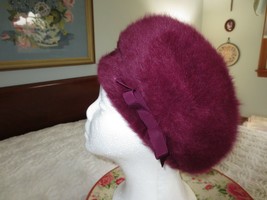 Ladies Kangol Furry Maroon Hat - 20 1/2&quot; Inside Rim - Made In England - £14.47 GBP