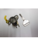 1997-2001 TOYOTA CAMRY DOOR LOCK LOCKS FIT DRIVERS DOOR - $29.88 CAD