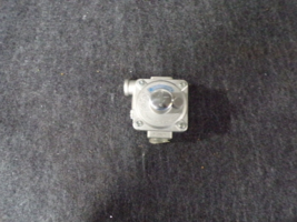 NEW W11590292 WHIRLPOOL OVEN PRESSURE REGULATOR - £22.38 GBP