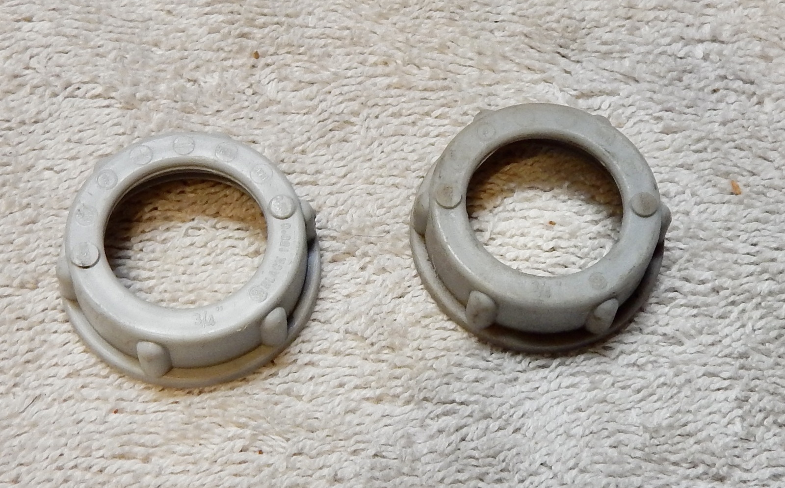 3/4&quot; Conduit Bushings 2ea Insulating Thermoplastic Pipe Threaded Plastic... - $3.49