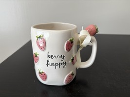 New Rae Dunn Pink Strawberry BERRY HAPPY Mug With Strawberry On Handle - $469.46 MXN