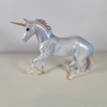 Unicorn Toy Serendipity 9.5&quot; x 7&quot; Pastel Rainbow Colors Breyer Horse - $12.99