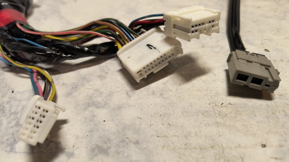 WIRING HARNESS CONNECTORS ONLY 4 Maxima BOSE factory Radio CD Player 281... - $44.06
