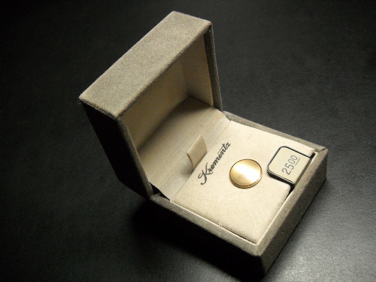 Krementz Tie Tack Half Inch Diameter 14 KT Gold Round Original Presentation Box - $15.99