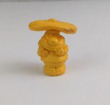 Vintage 1991 Cookie Crisp Cereal Crook Pencil Topper Prize 1.5&quot; Yellow Toy - £3.86 GBP