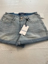 Juniors Wallflower Cuffed Hems ,Embellished Back Pockets Jean Shorts Size 9 NWT - £13.68 GBP
