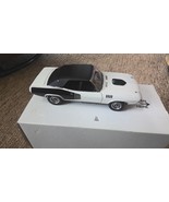 Danbury Mint 1971 Plymouth Hemi Cuda Convertible 1:24 Diecast White / Black - $127.33 CAD