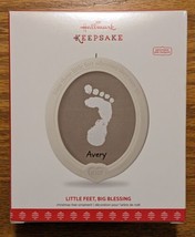 Hallmark 2017 Little Feet Big Blessing Keepsake Christmas Ornament - NIB - $152.40 MXN