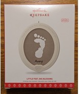Hallmark 2017 Little Feet Big Blessing Keepsake Christmas Ornament - NIB - $152.40 MXN