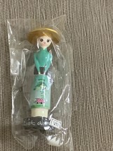 Vietnam Ao Dai Doll Micro Figure - $29.30