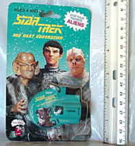 Star Trek Next Generation Aliens Vintage Key Chain Mini Slide Viewer 1993 - £15.62 GBP