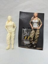 MA. K. Female Combat Troop Plastic Miniature Figurine ~3&quot; - €22,92 EUR