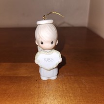 Precious Moments 1985 Angel Hanging Ornament Figurine 3&quot; H x 1&quot; L x 1&quot; W - $15.42 CAD