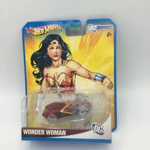 Hot Wheels **2011** &quot;Wonder Woman&quot; DC Character Cars 1:64 - £8.67 GBP