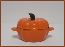 NEW Modern Southern Home Ceramic Sculpted Pumpkin Crock 7&quot; Diameter - $260.77 MXN