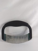 Pampered Chef Crinkle Cutter #1089 with Protective Cover (Pre-Owned) - £12.77 GBP
