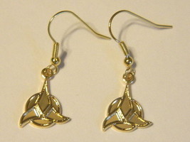 Star Trek Classic TV Klingon Trifoil Logo Gold Toned Loop Earrings NEW U... - £11.44 GBP