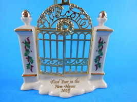 Lenox Ornament Welcome Gold Gates 2008 New home 3.25" Excellent condition - $12.86