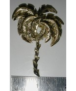 VINTAGE 1960s TROPICAL PALM TREE PIN BROOCH TEXTURED GOLDTONE ESTATE - £7.85 GBP