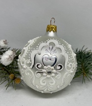 White and silver pattern with glitter glass ball Christmas ornament, XMAS  - £10.19 GBP