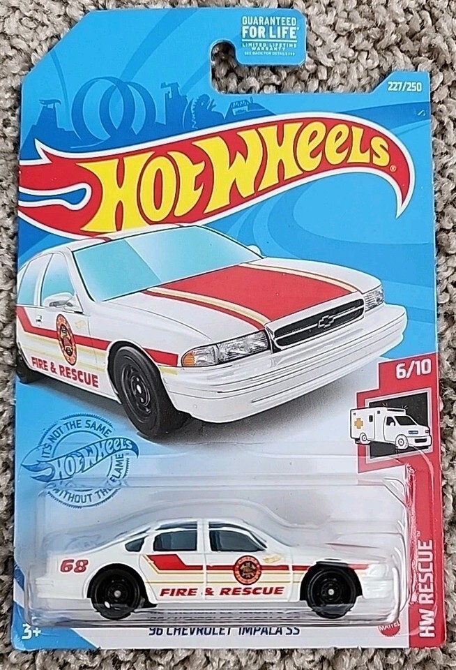 Hot Wheels &#39;96 Chevrolet Impala SS Fire &amp; Rescue White - $8.25