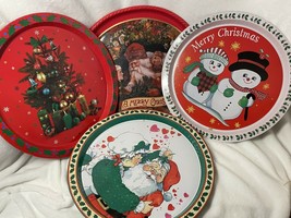 Lot of four Vintage Christmas trays metal &amp; one plastic all different Pl... - £18.34 GBP