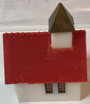 Small Miniature  Building Model Train Accessories White With Red Roof - $6.92