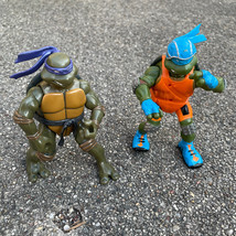 Teenage Mutant Ninja Turtles 2002 Donatello &amp; 2003 Scootin Leonardo - £9.28 GBP