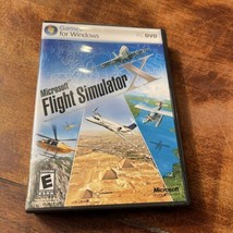 Microsoft Flight Simulator X (PC, 2006) Complete W/ Box &amp; Manual - £10.53 GBP