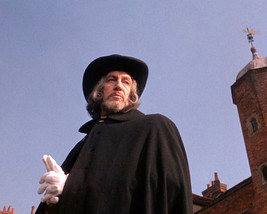 Vincent Price in Witchfinder General Creepy Sinister portrait in cape and hat 16 - £55.81 GBP