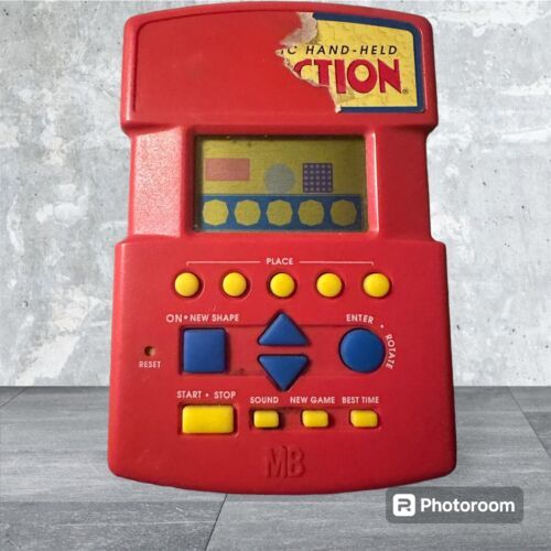 PERFECTION ELECTRONIC HANDHELD MILTON BRADLY LCD TRAVEL BOARD GAME NOT T... - $1.26