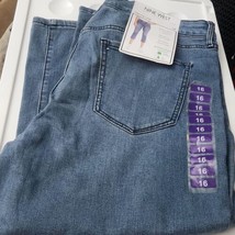 NEW Nine West Women&#39;s Heidi Pull On Crop Pants Size 16 $59.50 Retail - £16.23 GBP