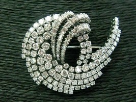 Broche Pin En Diamant Simulé Rond Et Baguette 5Ct Plaqué Or Blanc 14k - $129.13