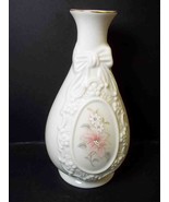 Cameo Ribbon Bud Vase Royal Heritage Collection - Porcelain with Floral ... - $5.37