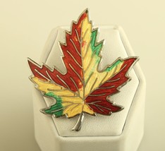 Vintage sterling silver BMCO Enamel maple fall canadian Leaf brooch pin - £27.22 GBP