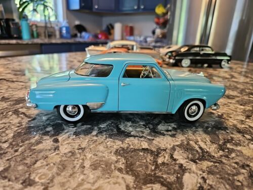 1:18 ROAD SIGNATURE 1950 STUDEBAKER die cast - $19.80