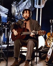 Eric Clapton 1992 seated in chair playing guitar Unplugged 4x6 inch photo - £4.70 GBP