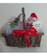 Vintage Gramma Gayle&#39;s Christmas Music Box Basket Santa Tree Up on the R... - £10.26 GBP