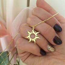 14k Yellow Gold Over Women Everyday Simple Sun Pendant Chain Necklace - £72.76 GBP