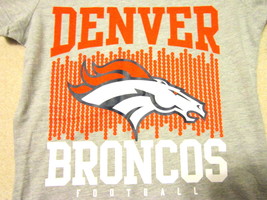 NFL 2022 V NECK JUNIORS 7-9 / 11-13 Denver Broncos Women&#39;s Raglan Blouse Shirt  - £18.32 GBP