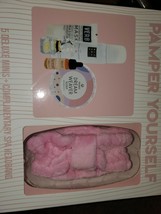 Pamper Yourselft 5 deluxe minis Spa kit - $25.25