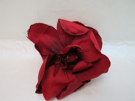 Holiday Lane Jewel Tones Red Magnolia with Clip-On Ornament C210637 - £2.76 GBP