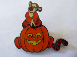 Disney Trading Pins 158794 Loungefly - Tigger - Winnie The Pooh - Autumn Fal - $18.53